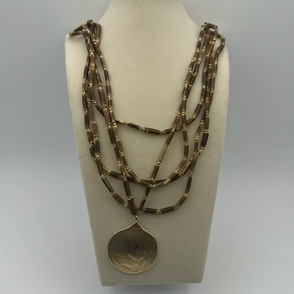 New J Jill adjustable beaded necklace with gold color pendant - Picture 2 of 6